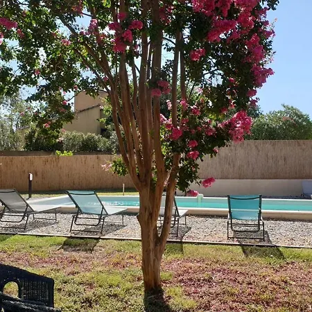 Prázdninový dům La Maison D'isidore - 6 Personnes Avec Climatisation, Piscine Et Jardin Clos *