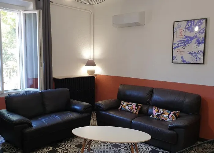 La Maison D'isidore - 6 Personnes Avec Climatisation, Piscine Et Jardin Clos *