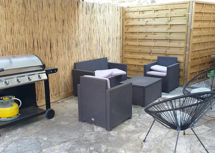 La Maison D'isidore - 6 Personnes Avec Climatisation, Piscine Et Jardin Clos Saint-Victor-la-Coste